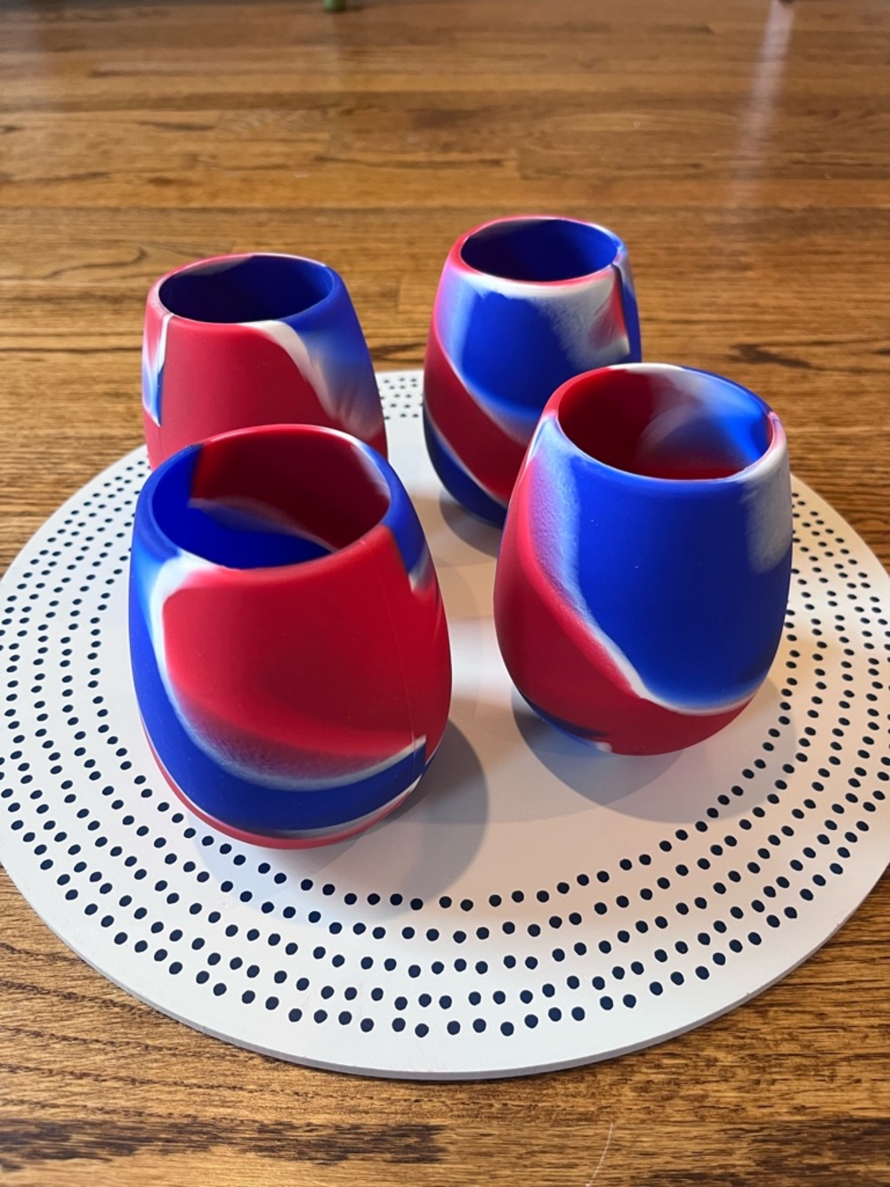 Set of 4 Shark Skinzz Silicone Drinkware in Swirled Red, Blue & White